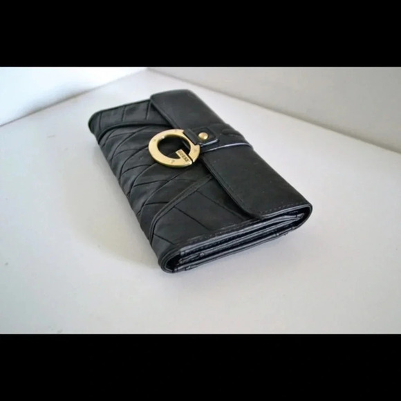 Guess black wallet - Picture 2 of 4